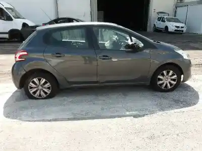 Veículo de Sucata peugeot 208 1.6 blue-hdi fap do ano 2014 alimentado 9hp0