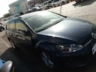 Veicolo di demolizione volkswagen golf vii lim. 1.6 tdi dpf dell'anno 2015 alimentato clha