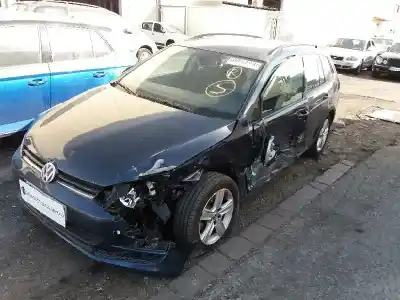 Veicolo di demolizione volkswagen golf vii lim. 1.6 tdi dpf dell'anno 2015 alimentato clha