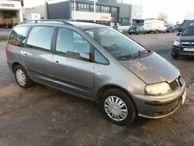 Veículo de Sucata seat alhambra (7v9) 1.9 tdi do ano 2004 alimentado auy