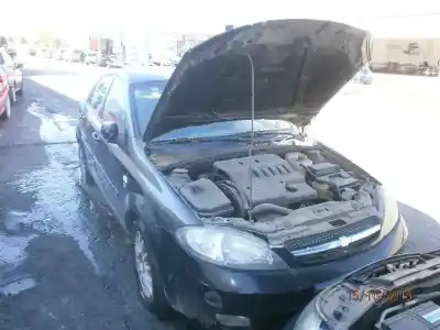 Vehicul casat CHEVROLET LACETTI CDX al anului 2007 alimentat 