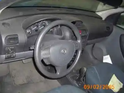 Здавання транспортного засобу opel corsa c comfort року 2001 потужний z12xe