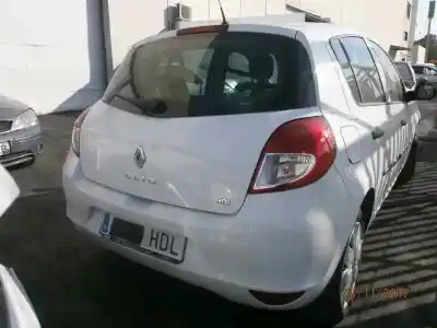 Veicolo di demolizione renault clio iii 1.5 dci diesel cat dell'anno 2011 alimentato k9k770
