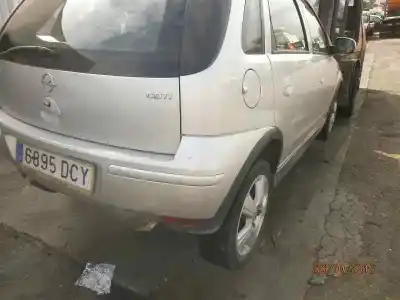 Veicolo di demolizione opel corsa c blue line dell'anno 2004 alimentato 