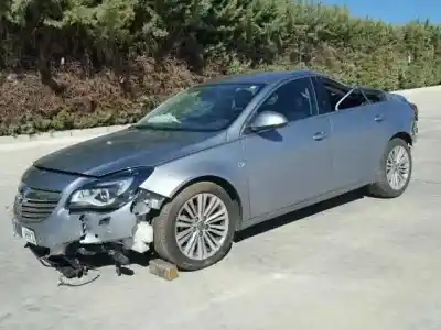 Veículo de Sucata opel insignia berlina excellence do ano 2013 alimentado a20dte /lhv