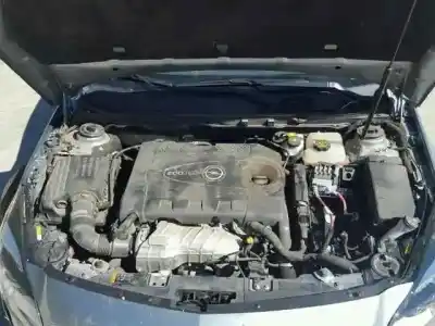 Veículo de Sucata opel insignia berlina excellence do ano 2013 alimentado a20dte /lhv