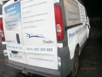 Veículo de Sucata renault trafic ii autobús (jl) 2.0 dci 115 do ano 2011 alimentado m9r786