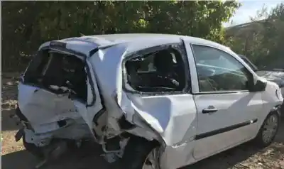 Veículo de Sucata renault clio iii 1.5 dci diesel cat do ano 2012 alimentado k9k770