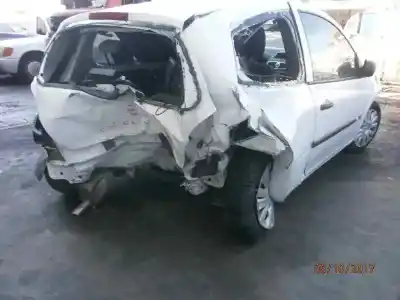 Veículo de Sucata renault clio iii 1.5 dci diesel cat do ano 2012 alimentado k9k770