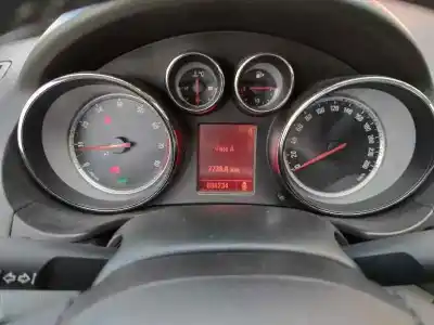 Veículo de Sucata opel insignia berlina sport 4x4 do ano 2009 alimentado a20nht