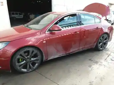 Veículo de Sucata opel insignia berlina sport 4x4 do ano 2009 alimentado a20nht
