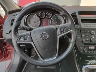 Veículo de Sucata opel insignia berlina sport 4x4 do ano 2009 alimentado a20nht