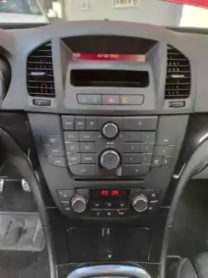 Veículo de Sucata opel insignia berlina sport 4x4 do ano 2009 alimentado a20nht