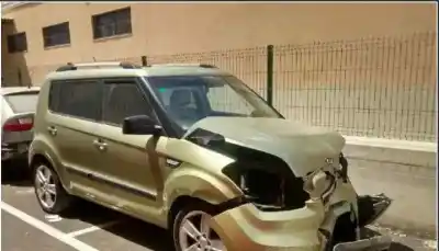 Veicolo di demolizione KIA SOUL I (AM) 1.6 CRDi 128 dell'anno 2011 alimentato D4FB