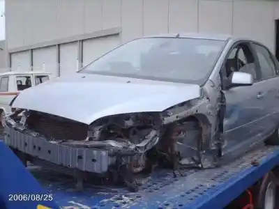 Veículo de Sucata ford focus berlina (cap) ghia do ano 2005 alimentado gbda