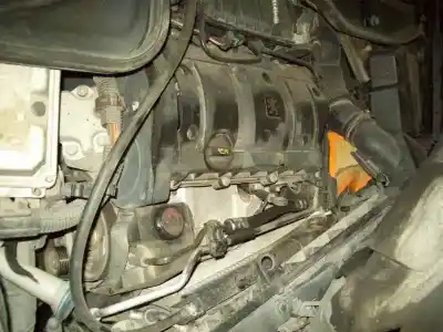 Sloopvoertuig peugeot 206 cc cc van het jaar 2001 aangedreven nfu