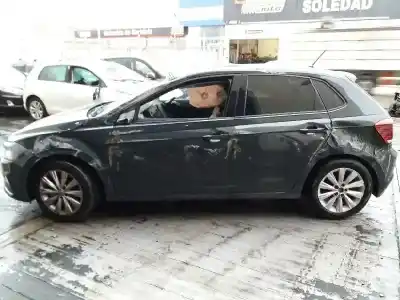 Veicolo di demolizione volkswagen                                         polo                                                                                                                                                                                                                                                       1.0 tsi                                                                                                                                                                                                                                                    dell'anno 2019 alimentato dkla