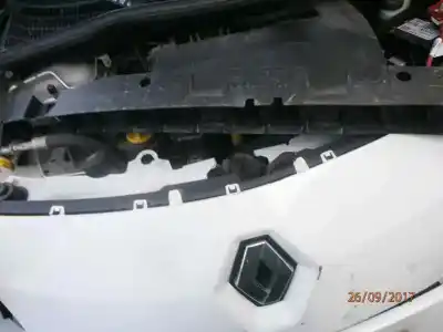 Veículo de Sucata renault twingo (co6) 1.2 alize do ano 2011 alimentado d4f772