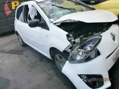 Veículo de Sucata renault twingo (co6) 1.2 alize do ano 2011 alimentado d4f772