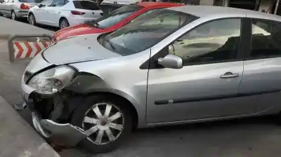 Veicolo di demolizione renault clio iii 1.5 dci diesel cat dell'anno 2008 alimentato k9k766