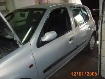 Scrapping Vehicle renault clio ii fase ii (b/cb0) authentique of the year 2002 powered k9k a7