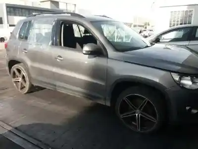 Veículo de Sucata volkswagen tiguan (5n1) 2.0 tdi do ano 2008 alimentado cbab