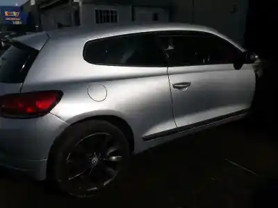 Sloopvoertuig volkswagen scirocco iii (137, 138) 2.0 tdi van het jaar 2009 aangedreven cbdb