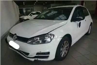 Sloopvoertuig volkswagen golf vii lim. business bluemotion tech. van het jaar 2015 aangedreven cxxb