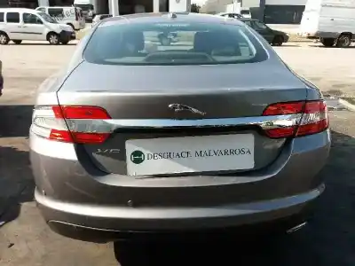 Veículo de Sucata jaguar xf i (x250) 2.2 d do ano 2012 alimentado 