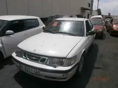 Veículo de Sucata saab 9-3 berlina 2.2 s tid do ano 1998 alimentado d223l