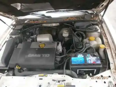 Veículo de Sucata saab 9-3 berlina 2.2 s tid do ano 1998 alimentado d223l