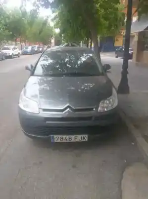 Veículo de Sucata citroen c4 berlina 1.4 16v do ano 2006 alimentado kfu