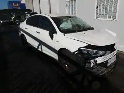 Veículo de Sucata fiat tipo sedán (356_, 357_) 1.4 (356sxa1b) do ano 2017 alimentado 843a1000