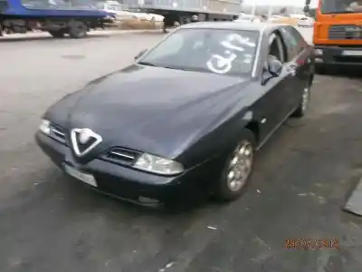 Veículo de Sucata ALFA ROMEO 166 2.4 JTD CAT do ano 2004 alimentado AR34202