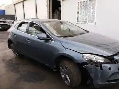 Veículo de Sucata volvo v40 2.0 diesel cat do ano 2012 alimentado d5204t6
