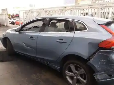 Veículo de Sucata volvo v40 2.0 diesel cat do ano 2012 alimentado d5204t6