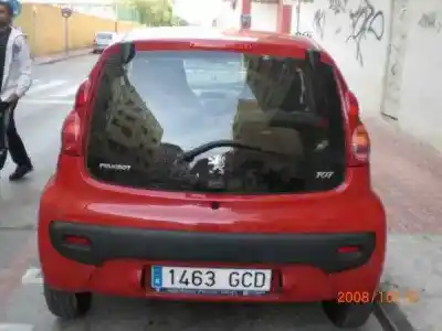Veículo de Sucata peugeot 107 básico do ano 2008 alimentado 1kr