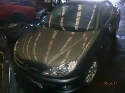 Veículo de Sucata peugeot 206 sw (2e/k) 1.6 hdi 110 do ano 2005 alimentado 9hz