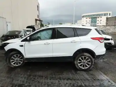Здавання транспортного засобу ford kuga (cbs) titanium року 2016 потужний xrma