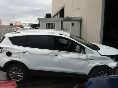 Здавання транспортного засобу ford kuga (cbs) titanium року 2016 потужний xrma