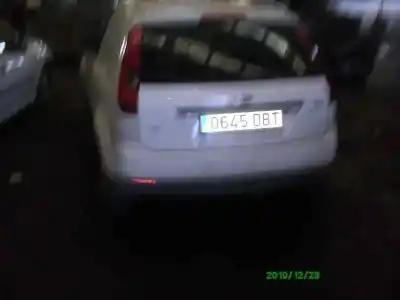 Veículo de Sucata ford fiesta (cbk) ghia do ano 2004 alimentado f6ja