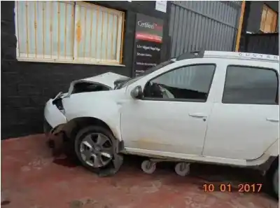 Sloopvoertuig dacia duster adventure van het jaar 2014 aangedreven k9k612