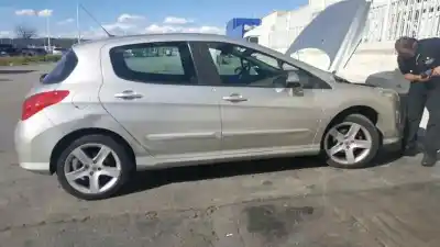 Vehicul casat peugeot 308 confort al anului 2007 alimentat 5fw