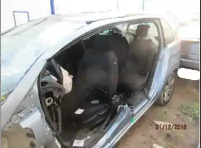 Veículo de Sucata peugeot 5008 premium do ano 2011 alimentado rhe o rh02