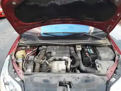 Veículo de Sucata citroen c4 coupe vtr do ano 2005 alimentado 9hx