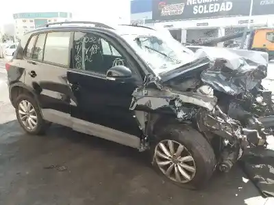 Veículo de Sucata volkswagen tiguan (5n2) 2.0 tdi do ano 2013 alimentado cffb