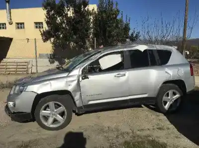 Veículo de Sucata jeep compass limited 4x4 do ano 2013 alimentado 651311