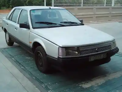 Veicolo di demolizione RENAULT 25 (B29) GTX dell'anno 1986 alimentato J7T