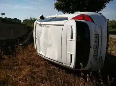 Veículo de Sucata ford fiesta (cb1) titanium do ano 2011 alimentado tzja