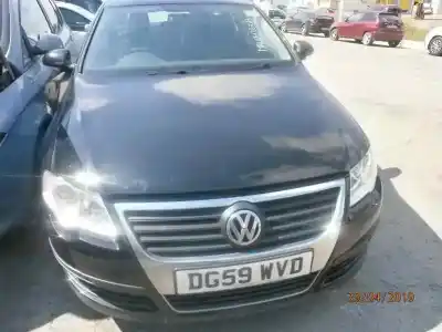 Vehículo de desguace VOLKSWAGEN PASSAT VARIANT (3C5) 2.0 TDI del año 2009 con motor CBDC